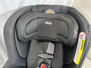 New Display Model Chicco NextFit Max Convertible Car Seat -$300 retail