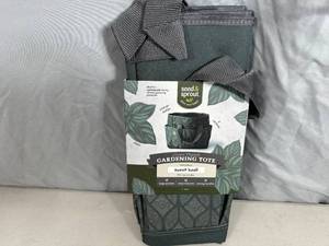 New Seed & Sprout Green Thumb Gardening Tote