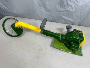 New Kids John Deere Weed Whip Toy