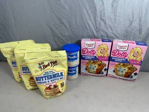 New Duncan Hines Dolly Parton Blueberry Muffin Mix, PancakeWaffle Mix, and Frosting