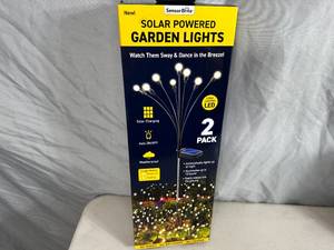 New 2 Pack of Solar Powered Garden Lights