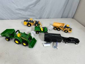 New John Deere and Chevy Toys, Tractors, Trucks, Construction