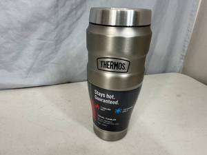 New Thermos 16 oz Stainless Steel Travel Tumbler