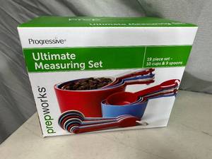 New 19 Piece Ultimate Measuring Set
