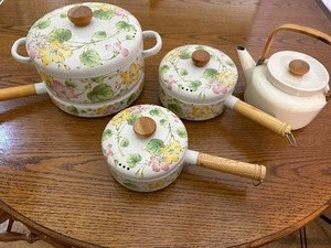 lot 611 image: Vintage Ejiry Floral Enamal Cookware. Estimated Value $125-150
