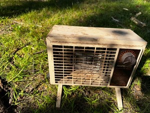 lot 822 image: Electric Heater