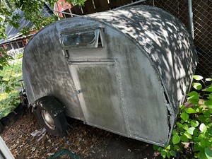 lot 824 image: Covered Teardrop Trailer in Need of TLC
