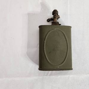 lot 613 image: WWI Era US Army M1940 Oil Can for M1917 BMG Browning Machine Gun