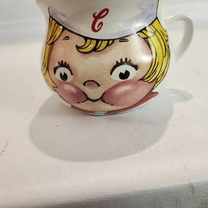 lot 627 image: Vintage Campbells Soup Mug