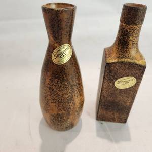 lot 629 image: Stoneware Small Bud Vases