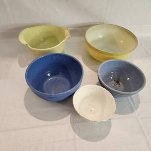 lot 638 image: Set of Antique Serving Bowls