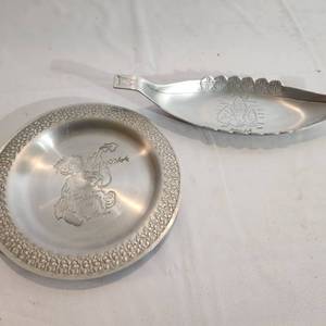 lot 645 image: Vintage Norwegian Themed Pewter Serving Plates