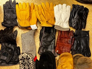 lot 874 image: Large Variety of 13 Pairs Mens Gloves and a Pair of Wool Socks as seen in photo