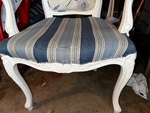 lot 966 image: Antique Wooden Upholstery Chair