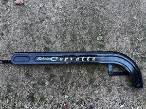 lot 952 image: Vintage Schwinn Corvette Chain Cover