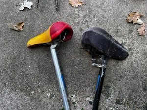 lot 960 image: Two Vintage Bike Seats 56, 7156