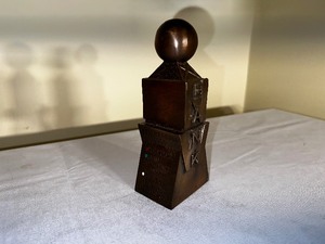 lot 1000 image: Northwestern Bank Weather Ball Metal Cast Item