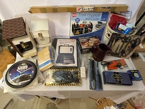 lot 754 image: Large Assortment Of Various Household Items