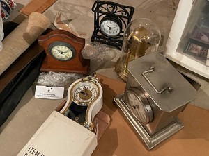 lot 790 image: Assortment Of Decorative Clocks