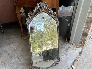 lot 924 image: Antique Mirror In Our Night Frame With Etched Glass Measuring 12 Inches Wide x 30 Inches Tall
