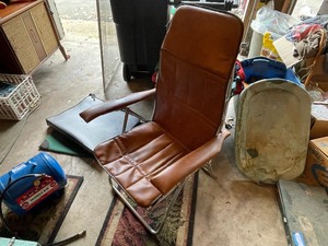 lot 946 image: Vintage Folding Armchair, MCM