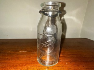 lot 699 image: 1921 Vintage Monjonnier Bottle with Stopper