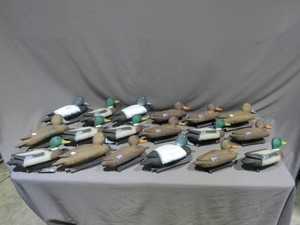Mixed Lot of 18 Duck Decoys