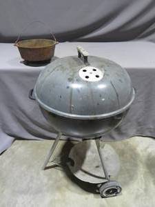 22 Weber Grill with Cast Iron Kettle