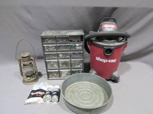 Mixed Lot of GarageAutomotive AccessoriesKerosene Lamp