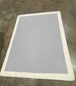 lot 7 image: Spring Air Box Spring - 79 L x 59 W