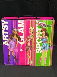 lot 28 image: Lot of Barbie Fashionistas Dolls with Carrying Case