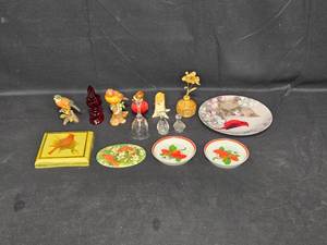 lot 100 image: Assorted VTG Decorative Plates, Figurines, and Glass Ornaments