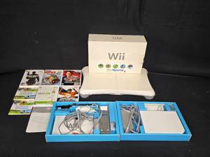 lot 143 image: Complete Nintendo Wii Console Bundle with Accessories and Games