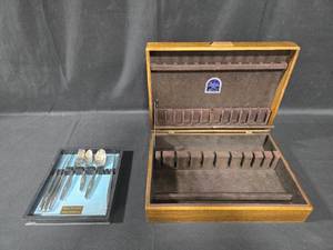 lot 178 image: Oneida Silversmiths Solid Stainless Flatware with Nakens Silverware Chest
