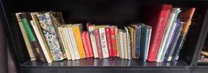 lot 125 image: Assorted Collection of Books - Historical, Art, Literary