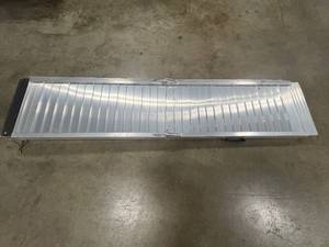 lot 13 image: Aluminum Folding Ramp 73 L