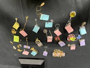 lot 240 image: Assorted Lot of Jewelry Necklaces and Pendants