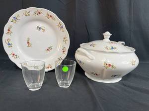 lot 188 image: VTG Floral Pattern Condon Bleu Soup Bowl, Ladle & Tray & 2 Beverage Glasses