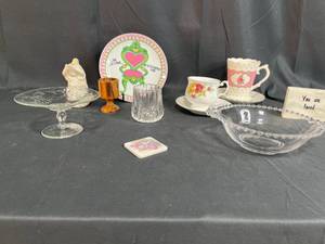 lot 268 image: Assorted Lot of Decorative Plates, Cups, and Glassware