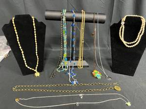 lot 274 image: Lot of Assorted Costume Jewelry Necklaces - displays not included