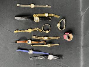 lot 285 image: Lot of Various Vintage and Modern Watches
