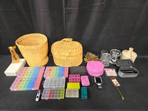 lot 311 image: Assorted Home and Personal Items Lot