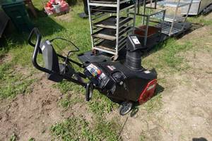 lot 371 image: Craftsman 21 Electric Start Snow Thrower