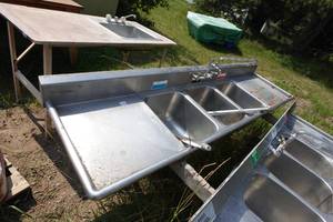 lot 348 image: Stainless Steel Wash Station