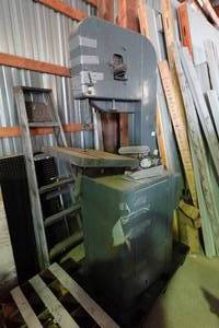 lot 619 image: Vintage Delta Rockwell Commercial Band Saw