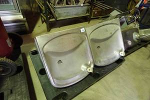 lot 414 image: 2 Wall Mount Water Fountains