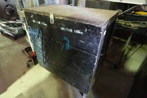 lot 404 image: Rolling Wood Storage Box