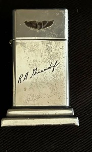 lot 128 image: Vintage Table Lighters Boxed R.A and Rayson Georgian