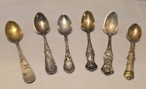 lot 53 image: Collection of Vintage Sterling Silver Spoons