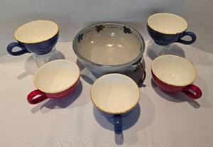 lot 75 image: Pretty Handled Pottery Bowl Plus Sur la Table Soup Mugs